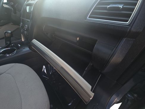 Used 2019 Ford Explorer XLT w/ Equipment Group 201A image 18