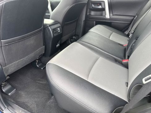 Used 2022 Toyota 4Runner SR5 Premium w/ Moonroof Package AWD/4WD image 27