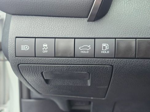 Used 2024 Toyota Camry XLE FWD image 24