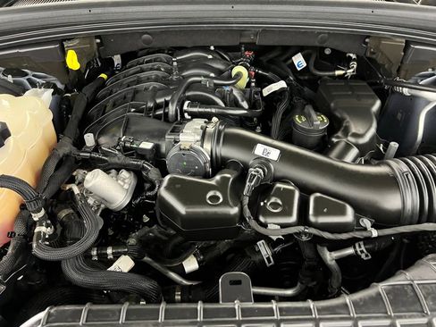 Used 2024 Jeep Grand Cherokee L Limited w/ Luxury Tech Group II image 35