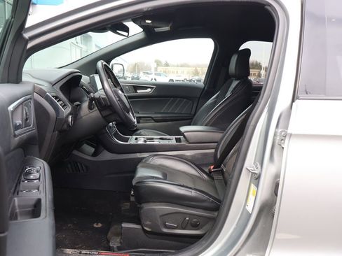 Used 2023 Ford Edge ST image 14