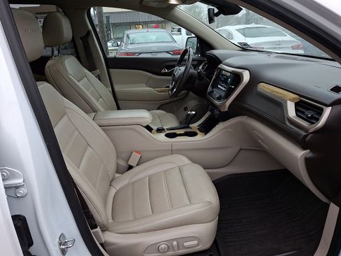 Used 2019 GMC Acadia Denali w/ LPO, Floor Liner Package AWD/4WD image 11