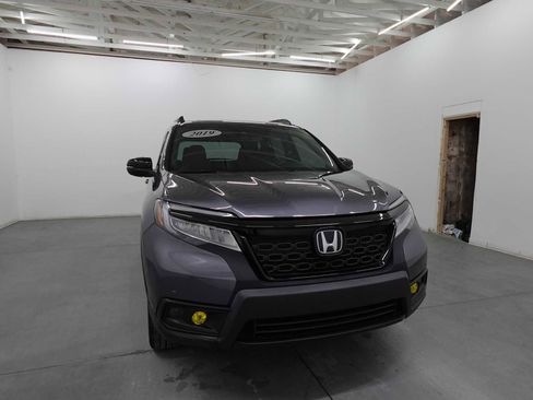Used 2019 Honda Passport Touring image 3