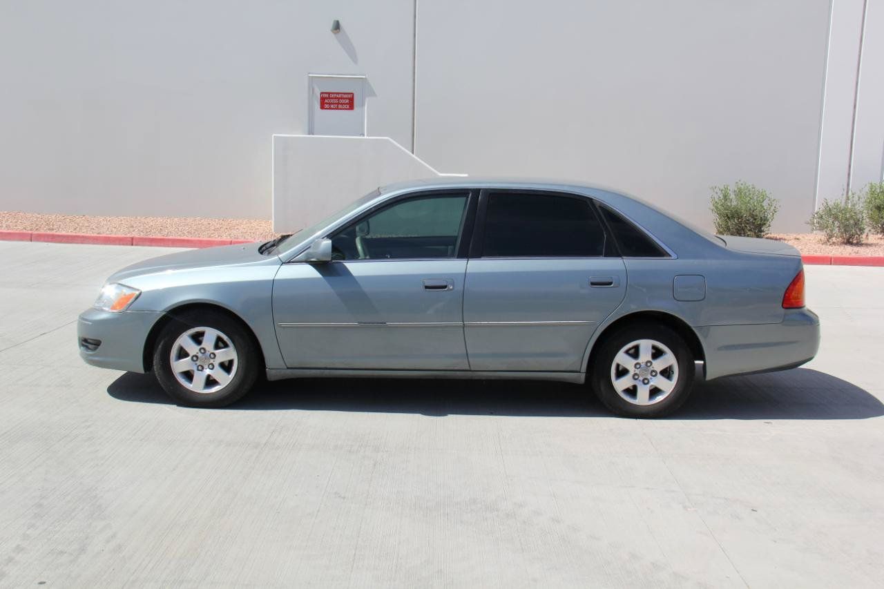 Used 2000 Toyota Avalon XL FWD image 8