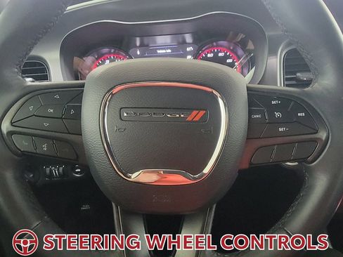 Used 2019 Dodge Charger SXT image 19