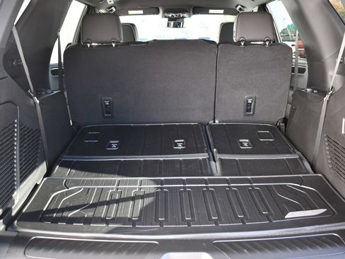 New 2026 GMC Yukon Elevation image 10