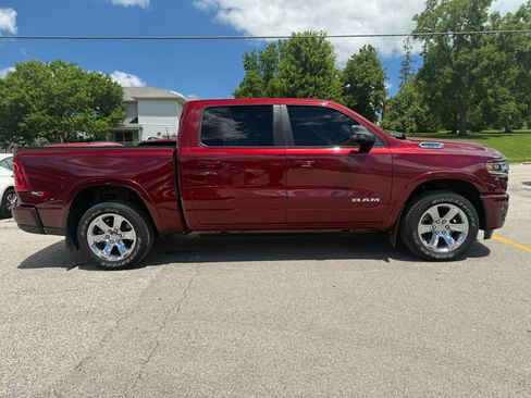 Used 2025 RAM 1500 Big Horn AWD/4WD image 4