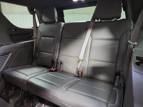 Used 2021 GMC Yukon Denali w/ Denali Premium Package AWD/4WD image 23
