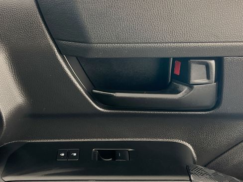 Used 2025 Toyota Tacoma SR image 32