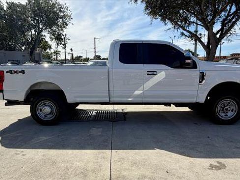 Used 2022 Ford F250 XL w/ Power Equipment Group image 7