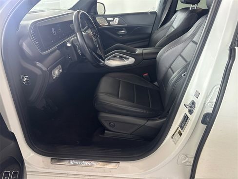 Certified 2024 Mercedes-Benz GLE 450e 4MATIC image 3