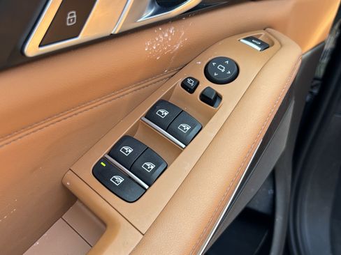 Used 2024 BMW X5 sDrive40i w/ Premium Package image 14