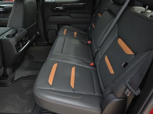 Used 2025 GMC Sierra 1500 AT4 w/ AT4 Premium Package AWD/4WD image 39