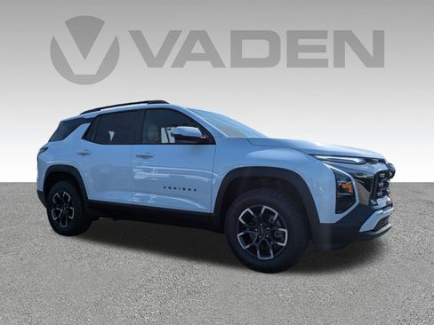 New 2026 Chevrolet Equinox ACTIV AWD/4WD image 3