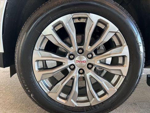 Used 2024 GMC Yukon XL Denali w/ Max Trailering Package RWD image 30