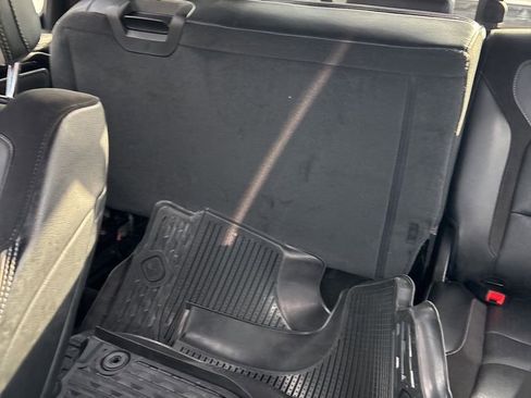 Certified 2022 RAM 1500 Laramie image 5