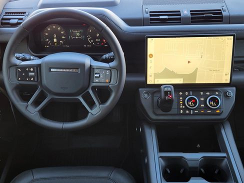 New 2026 Land Rover Defender 110 X-Dynamic SE AWD/4WD image 27