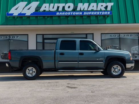 Used 2007 Chevrolet Silverado 2500 LT w/ Heavy-Duty Power Package RWD image 2