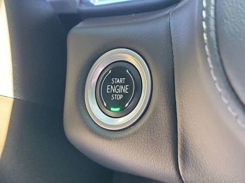 Certified 2022 Chevrolet Suburban LT w/ Luxury Package image 32