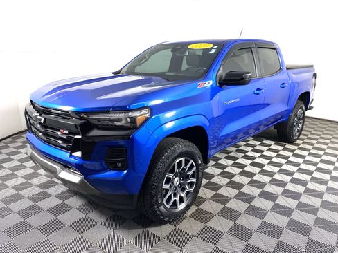 Used 2023 Chevrolet Colorado Z71 w/ Z71 Convenience Package 2 image 11