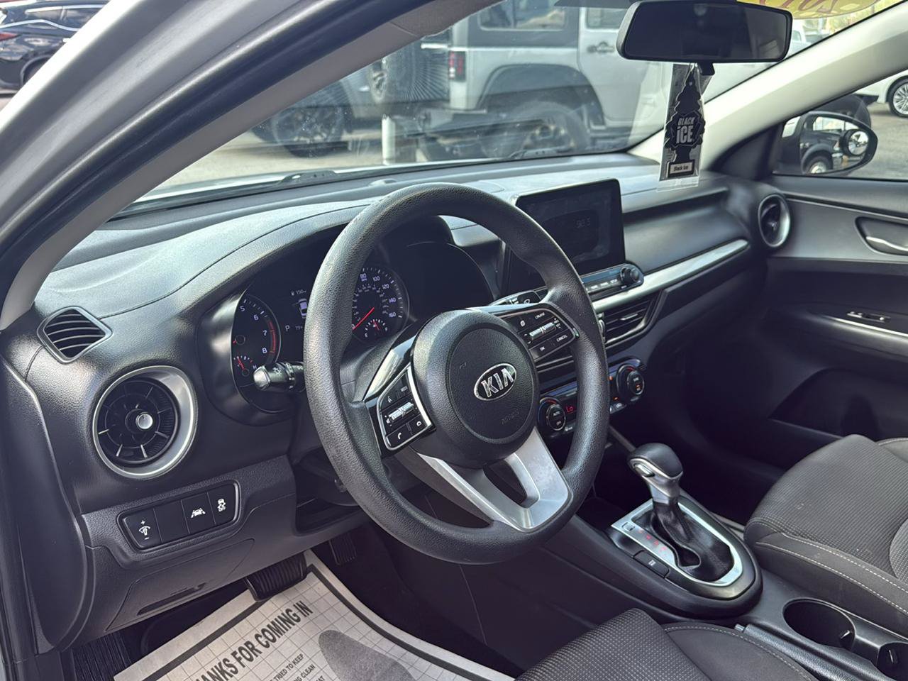 Used 2019 Kia Forte LXS FWD image 8