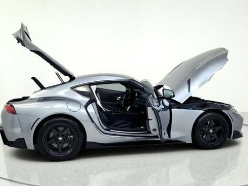 Used 2021 Toyota Supra RWD image 19