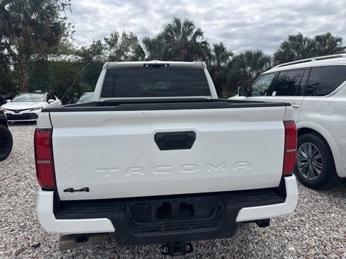 Used 2025 Toyota Tacoma TRD Off-Road image 7
