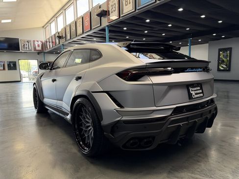 Used 2024 Lamborghini Urus Performante image 9