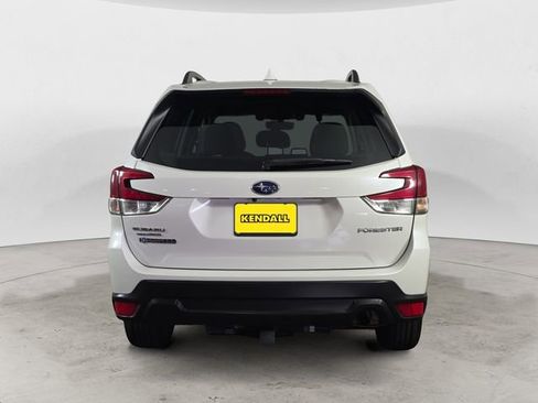 Used 2021 Subaru Forester Premium image 4