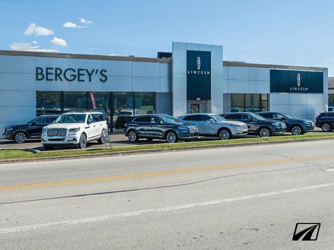 Used 2024 Jeep Wagoneer Launch Edition image 37