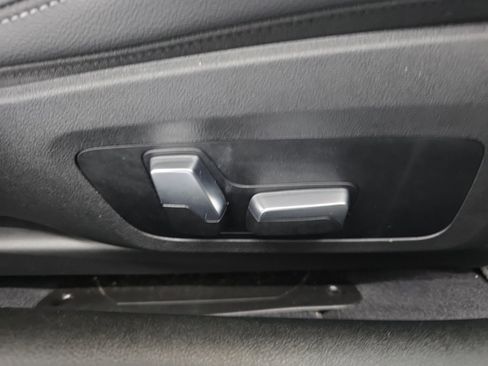 Used 2023 BMW 430i xDrive Coupe w/ M Sport Package image 10