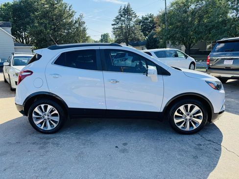 Used 2018 Buick Encore Preferred FWD image 2