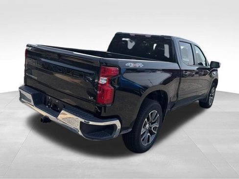 Used 2023 Chevrolet Silverado 1500 LT AWD/4WD image 4