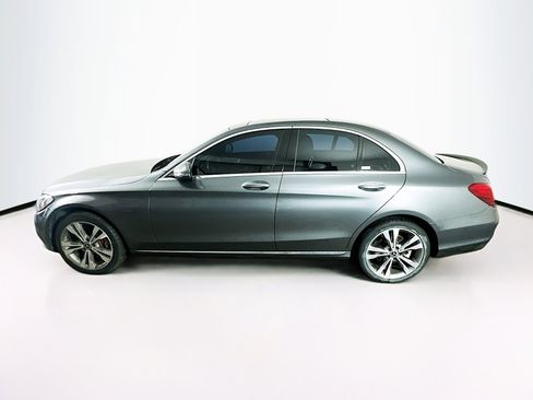 Used 2018 Mercedes-Benz C 300 4MATIC Sedan image 4