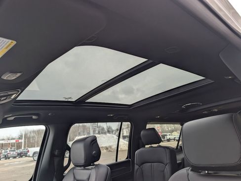 New 2026 Jeep Grand Wagoneer L Limited w/ Premium Group II image 3