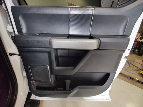 Used 2020 Ford F150 Lariat w/ Equipment Group 502A Luxury image 14