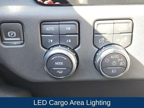 Used 2024 GMC Sierra 1500 SLT w/ X31 Off-Road Package image 37