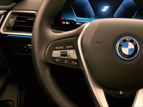 Used 2023 BMW i4 eDrive35 w/ Premium Package RWD image 17