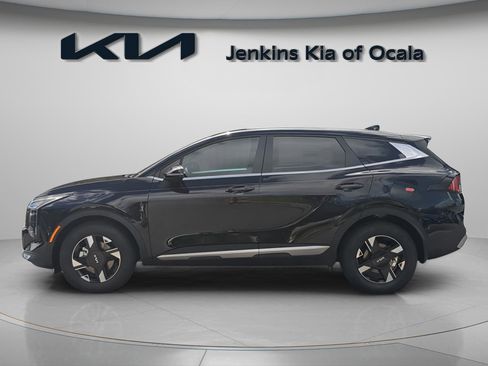 New 2026 Kia Sportage LX w/ LX Convenience Package image 2