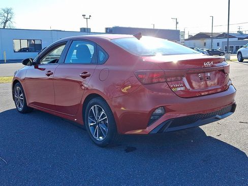 Used 2023 Kia Forte LXS image 4