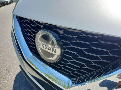 Used 2022 Nissan Rogue Sport SV w/ Technology Package image 17