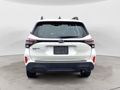Used 2025 Subaru Forester AWD/4WD image 4