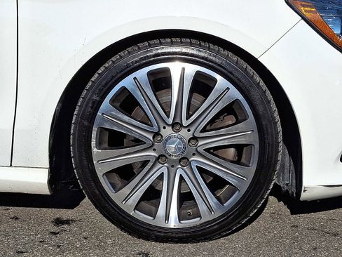 Used 2018 Mercedes-Benz CLA 250 4MATIC image 9