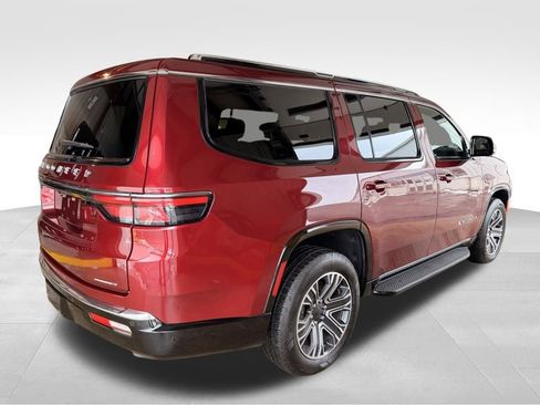 Used 2024 Jeep Wagoneer Series II w/ Flexible Seating Group image 5