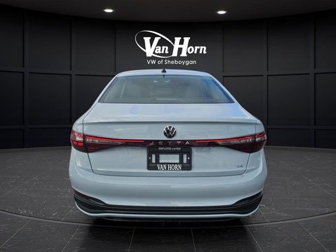 New 2026 Volkswagen Jetta SE image 4