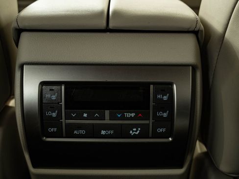 Used 2016 Lexus GX 460 w/ Premium Package AWD/4WD image 36