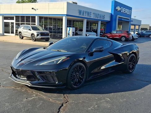 Used 2024 Chevrolet Corvette Stingray Coupe w/ 1LT RWD image 3