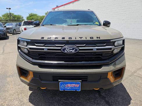 New 2027 Ford Expedition Tremor AWD/4WD image 3
