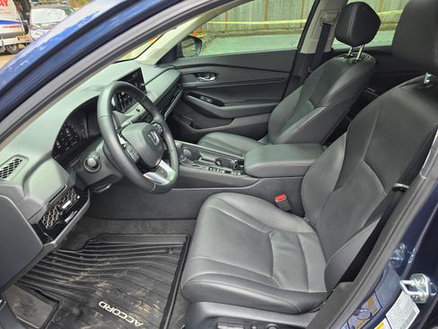 Used 2025 Honda Accord Touring image 20