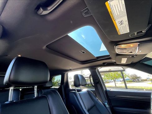 Used 2020 Jeep Grand Cherokee Altitude image 14